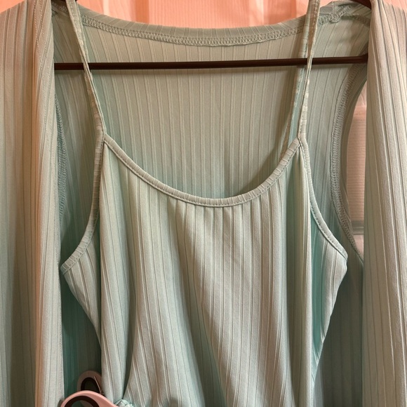 3 piece short set with knee length sleeveless duster - Picture 3 of 5